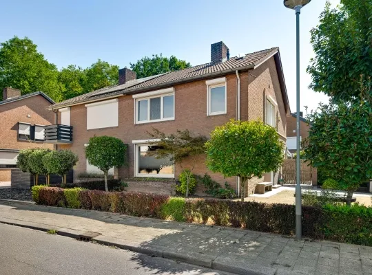 Twee-onder-één-kap te koop: Klingbemden 38, Klingbemden Brunssum