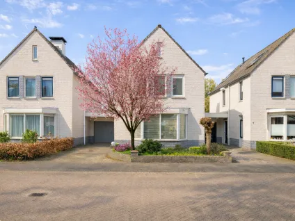 Tussenwoning te koop: Klinkenbergstraat 13, Campenhoef Oost Tilburg