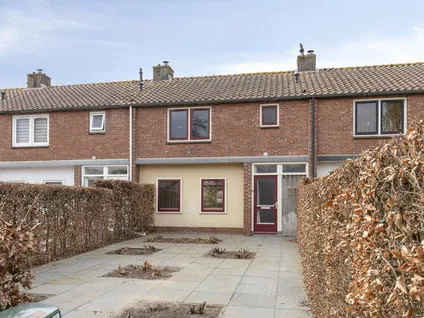 Tussenwoning te koop: Kloetenseweg 12, Winterswijk