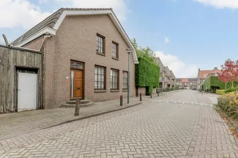 Vrijstaande woning te koop: Klokkenlaan 10, Oud-Loon Loon Op Zand