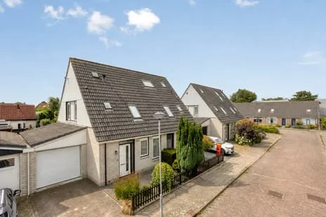 Terraced house for sale: Klokkeweid 20, Voorstik Hoogkarspel