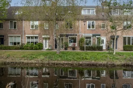 Tussenwoning te koop: Klompenmaker 25, Oud-Beijerland Zoomwijck Oud-Beijerland