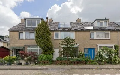 Tussenwoning te koop: Klompenmakerij 21, Smitshoek Barendrecht