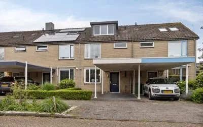 Tussenwoning te koop: Klompenmakerstraat 18, Princenhage Breda
