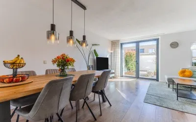 Tussenwoning te koop: Klompéstraat 16, Prinsenland Rotterdam