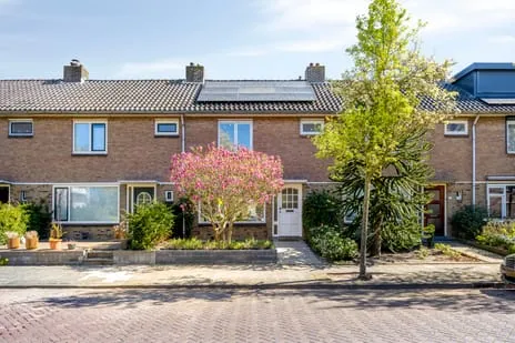 Tussenwoning te koop: Klooienberglaan 160, Holtenbroek II Zwolle