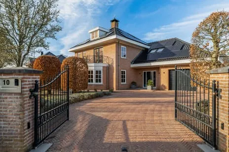 Vrijstaande woning te koop: Kloosring 10, Oud-Beijerland Poortwijk Oud-Beijerland
