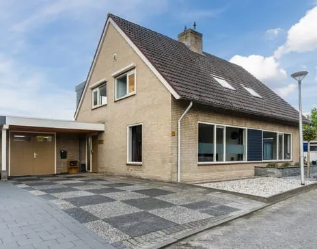 Tussenwoning te koop: Kloosterhof 26, Maxend Nistelrode