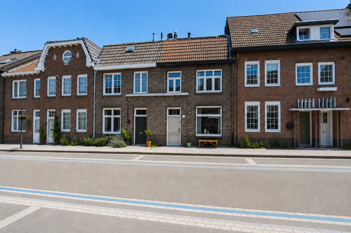 Tussenwoning te koop: Kloosterkoolhof 10, Schaesbergerveld Heerlen