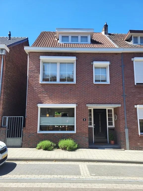 Hoekwoning te huur: Kloosterkoolhof 9, Heerlen