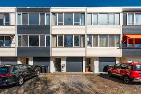 Tussenwoning te koop: Kloosterlaan 138, Hilversum