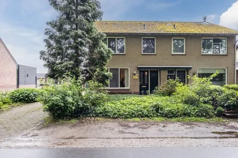 Twee-onder-één-kap te koop: Kloosterlaan 20, Sint Agatha kern Sint Agatha
