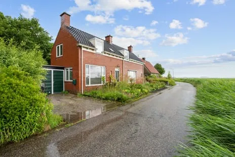 Twee-onder-één-kap te koop: Kloostersingel 39, Kloosterburen Kloosterburen
