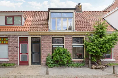 Terraced house for sale: Kloosterstraat 14, Noordoosthoek Sneek