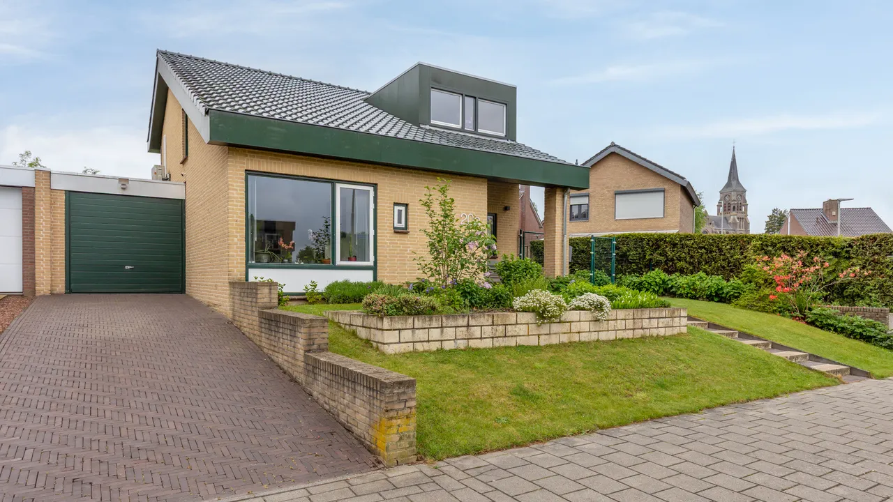 Hoekwoning te koop: Kloosterstraat 20A, Landgraaf