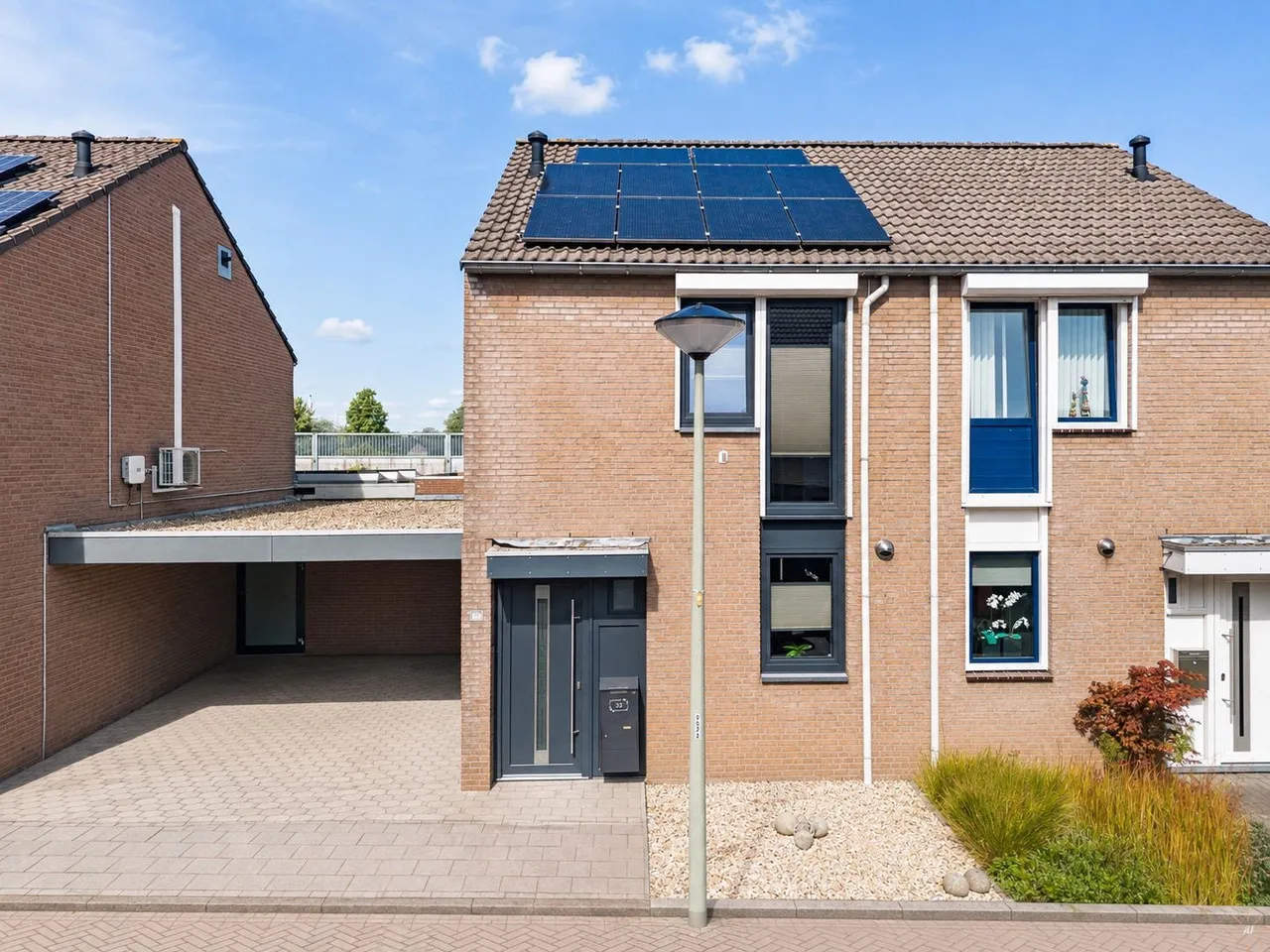 Terraced house for sale: Kloosterstraat 23, Geleen-Noord Geleen