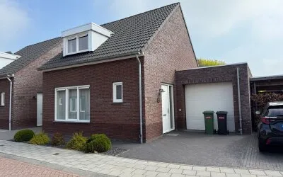 Hoekwoning te huur: Kloosterstraat 24, Kern Heythuysen Heythuysen