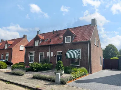 Twee-onder-één-kap te koop: Kloosterstraat 24, Nieuwkuijk Nieuwkuijk