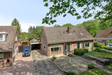 Twee-onder-één-kap te koop: Kloosterstraat 5, Diever Diever