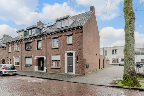 Hoekwoning te koop: Kloosterstraat 8, Centrumgebied Oost Rijen Rijen