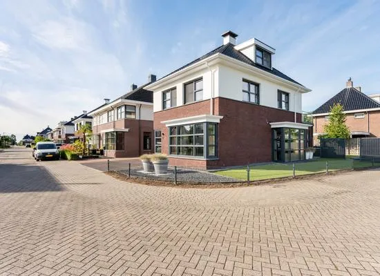 Koopwoning: Kloostertuin 10 in Emmen - €650.000 - 182m²