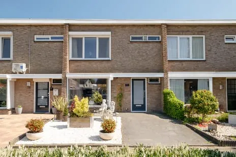 Tussenwoning te koop: Kloppenstraat 121, Losser-Oost Losser