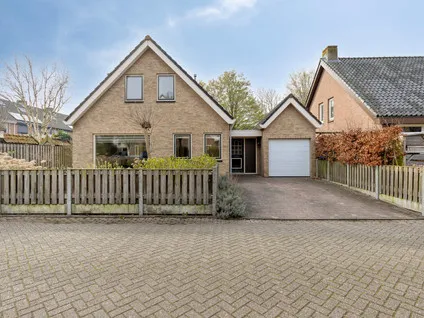 Vrijstaande woning te koop: Kluut 15, Sommelsdijk vogelbuurt west Sommelsdijk