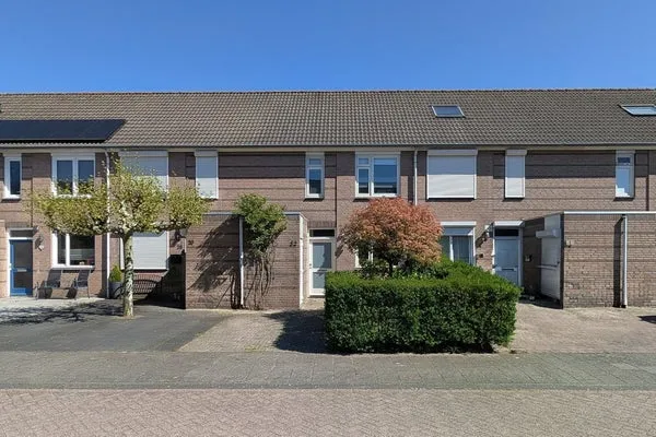 Tussenwoning te koop: Knegselstraat 22, Campenhoef Midden Tilburg