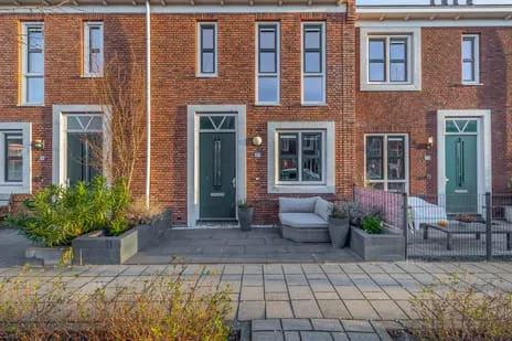 Tussenwoning te koop: Kneuterdijkstraat 11, Zevenhuizen-Zuid Zevenhuizen (Zh)
