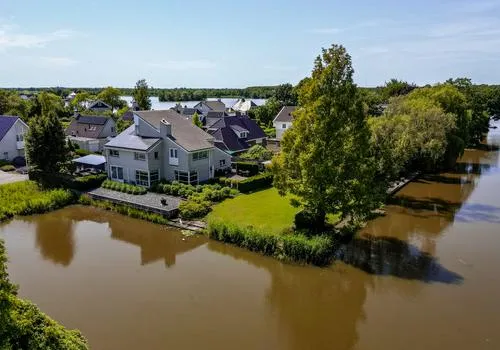 Vrijstaande woning te koop: Knobbelzwaan 2, Verspreide huizen Wildervank