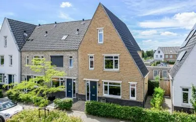 Hoekwoning te koop: Knobbelzwaan 7, Legmeer Uithoorn
