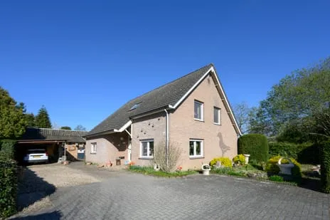 Vrijstaande woning te koop: Knoevenoordstraat 2, Rhienderen Kern Brummen