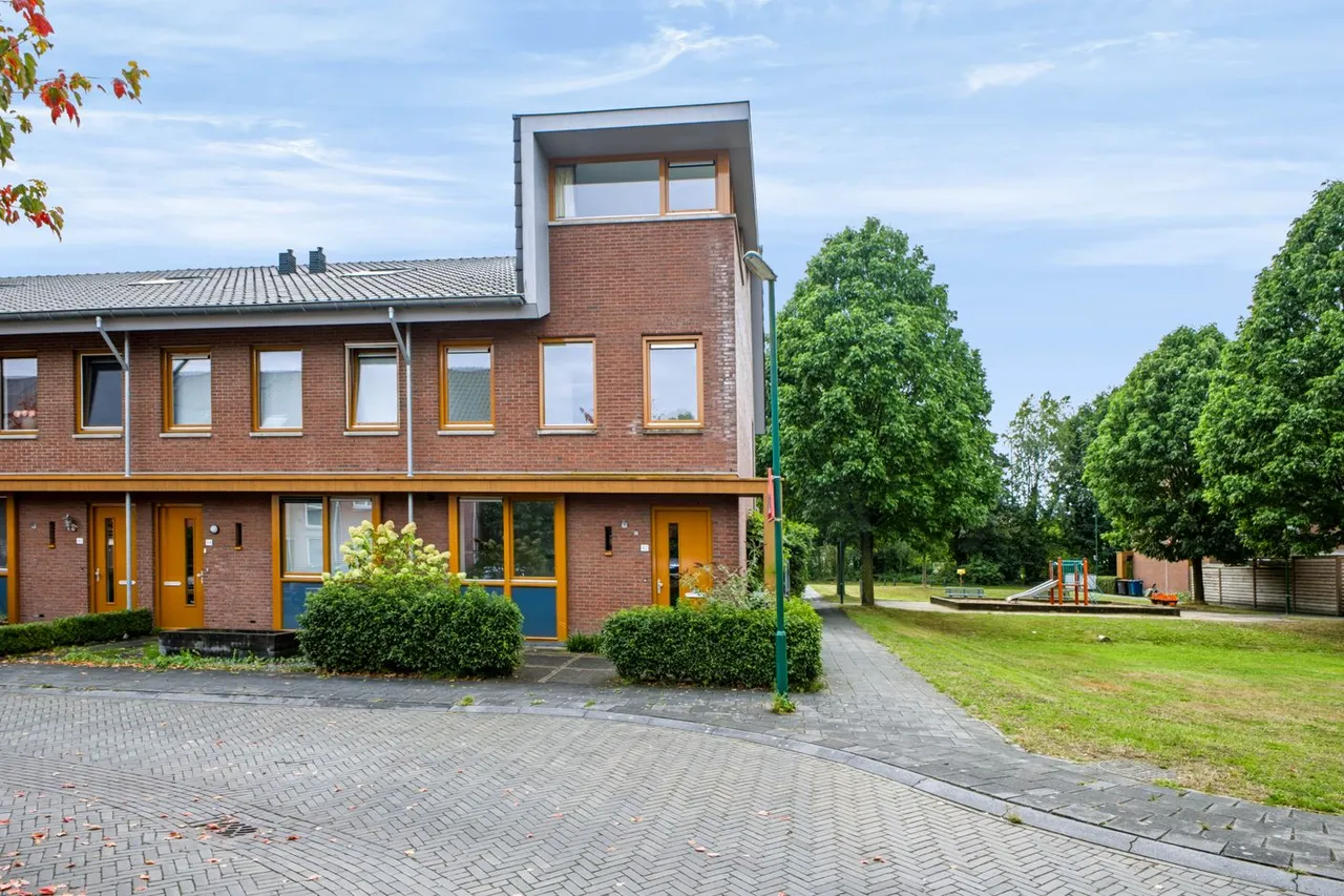 Hoekwoning te koop: Knoopkruid 42, Voorthuizen