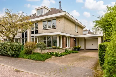 Hoekwoning te koop: Ko Donckerlaan 27, Theaterbuurt Amstelveen
