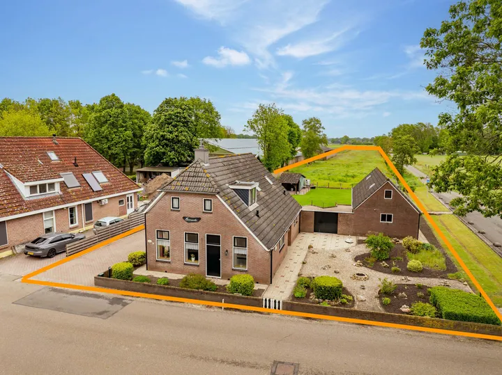 Vrijstaande woning te koop: Koekanger Dwarsdijk 24, Verspreide huizen Koekange Koekange