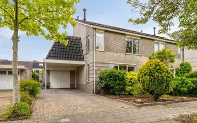 Twee-onder-één-kap te koop: Koekoeksbloem 11, Zuidhorn Zuidhorn