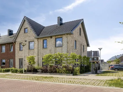 Corner house for sale: Koekoeksbloem 33, De Markiezaten Bergen Op Zoom