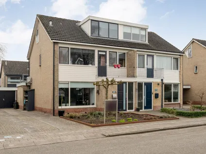 Twee-onder-één-kap te koop: Koekoeksbloemstraat 16, Kern Ommen - Strangen Ommen