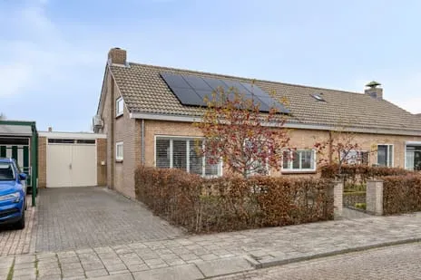 Tussenwoning te koop: Koepelstraat 8, Serooskerke Serooskerke (Gem. Veere)