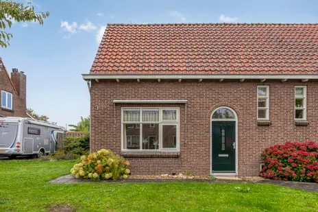 Twee-onder-één-kap te koop: Koepoortstraat 39, Woudrichem noord Woudrichem