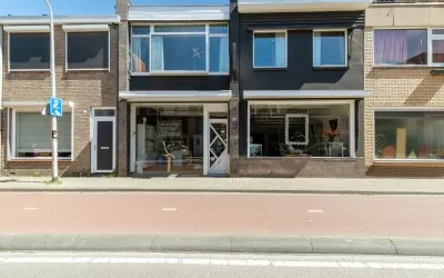 Twee-onder-één-kap te koop: Koestraat 70, Loven Noord Tilburg