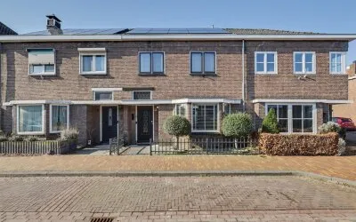 Tussenwoning te koop: Koestraat 85, Geertruidenberg-Kom Geertruidenberg