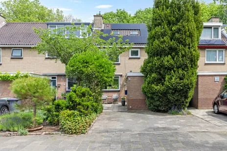 Corner house for sale: Koetlaan 80, Verzetstrijdersbuurt Delft