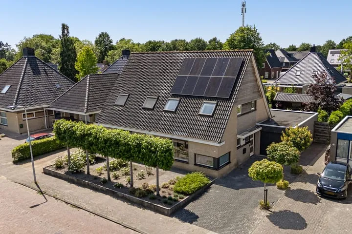 Semi-detached for sale: Koetsebeiwâl 1B, Ureterp-De Ekers Ureterp