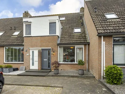 Tussenwoning te koop: Koetshuis 8, Giessendam-West Hardinxveld-Giessendam