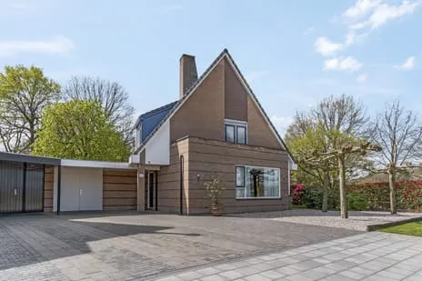 Corner house for sale: Koeweg 17, Otterlo dorp Otterlo