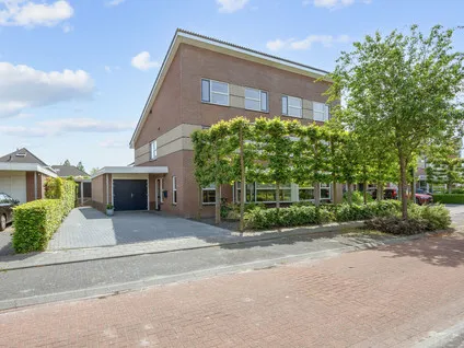 Twee-onder-één-kap te koop: Kofschip 6, Zuidhorn Zuidhorn