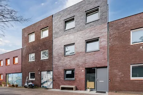 Tussenwoning te koop: Kokhaanhof 10, De Vissen 'S-Gravenhage