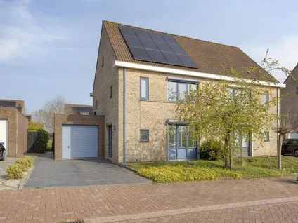 Twee-onder-één-kap te koop: Kokkeldreef 5, Othene Terneuzen