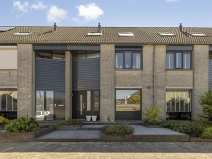 Tussenwoning te koop: Kokmeeuw 8, Bergse Plaat Bergen Op Zoom